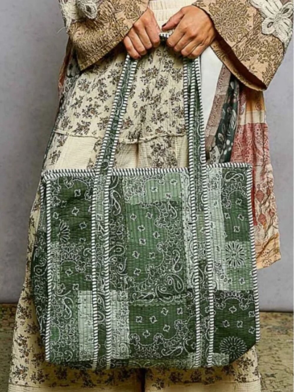 POL Green Cream Quilted Cotton Tote Shoulder Bag Zipper Large Travel - Picture 4 of 5